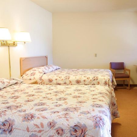 Country Inn Motel Dove Creek Экстерьер фото