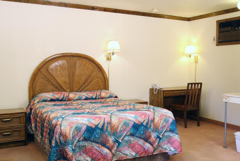 Country Inn Motel Dove Creek Экстерьер фото